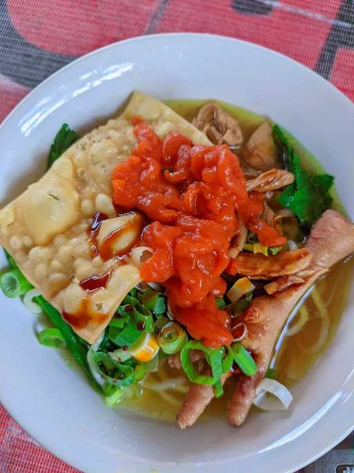 Warung Makan Merdeka (Bakso Sapi Dan Mie Ayam Ceker) 6