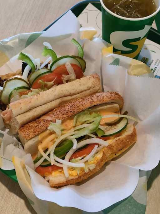 Subway - Kota Wisata 6