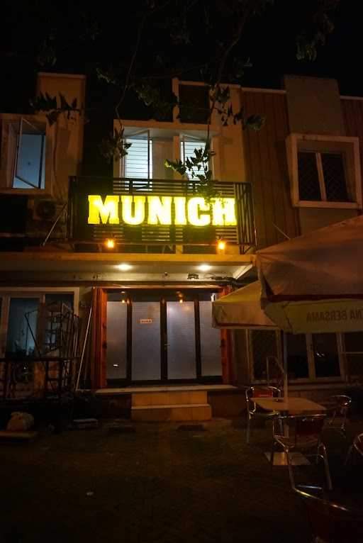 Munich Bar 10