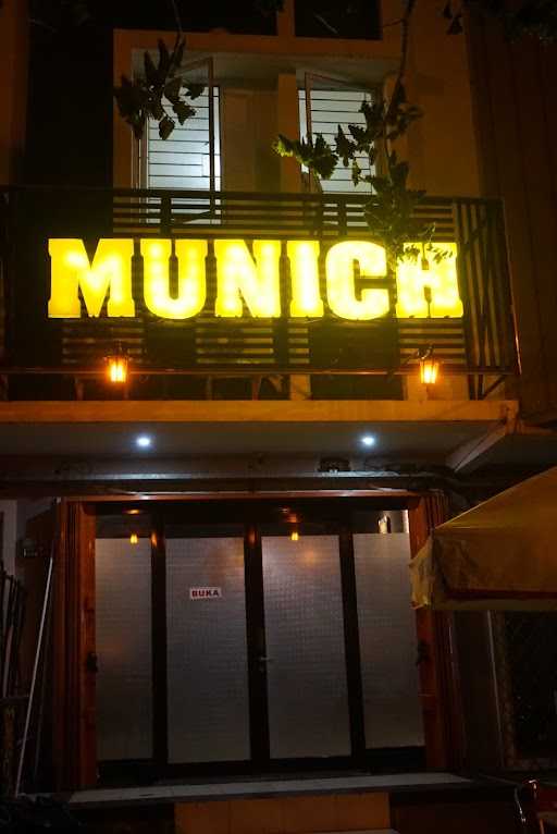 Munich Bar 1