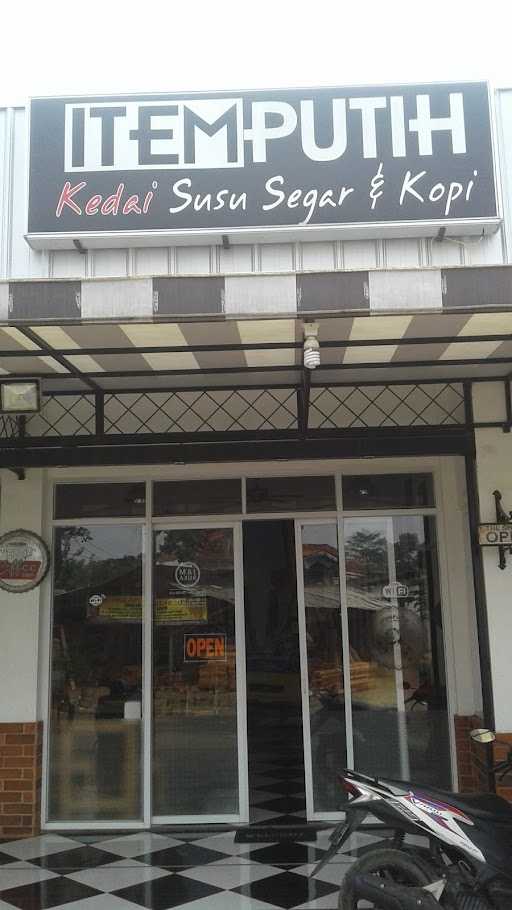 Kedai Itemputih 8