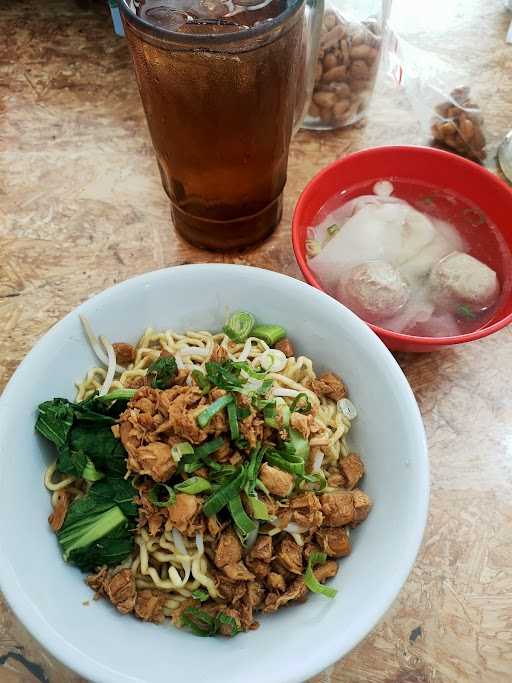 Mie Ayam Bangka Alie Cikeas 6