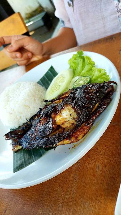 Khaira Ayam Goreng,Cabang Sudirman 9