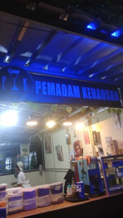 Pemadam Kehausan 4