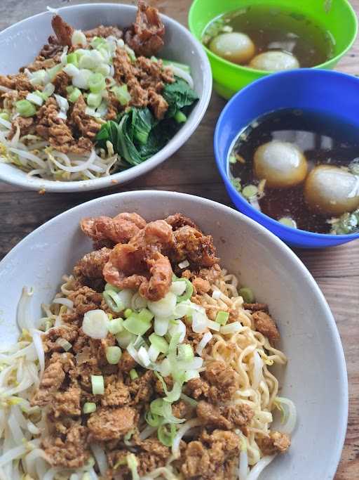 Bakmi Hana 9