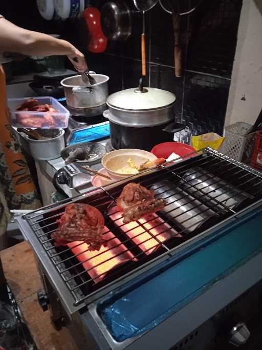 Ayam Bakar Madu Bontot 1