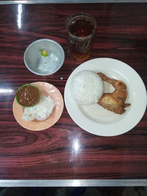 Pecel Lele Mas Yusuf 6