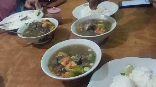 Warung Makan Sop Iga Sapi Memen Klayan(Sop Mba Sari) 9