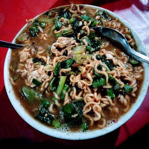 Warung Seblak & Otak² Yu Kanni 3