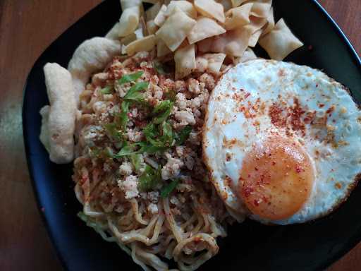 Eat Mie Boss 7