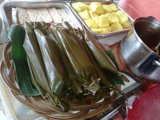 Kedai Ayam Penyet Mama Ella 3