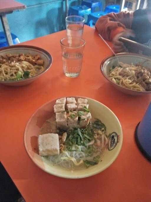 Mie Baso Kotak 1