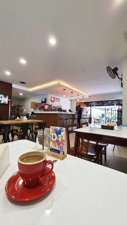 Coffee J Kedai Kopi And Resto 3