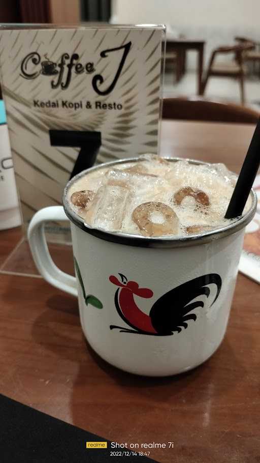 Coffee J Kedai Kopi And Resto 6