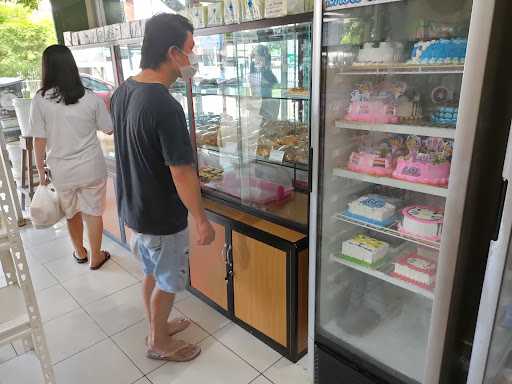 Istana Bakery 4