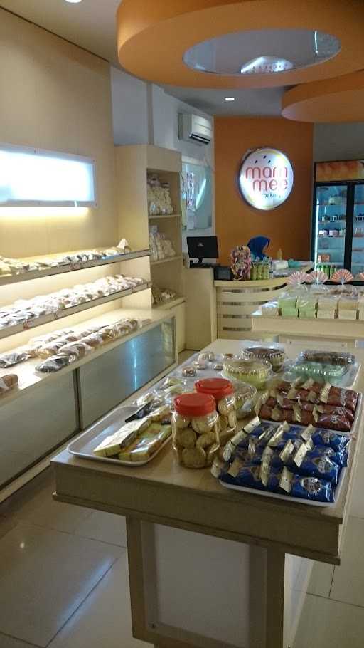 Mammee Bakery 2