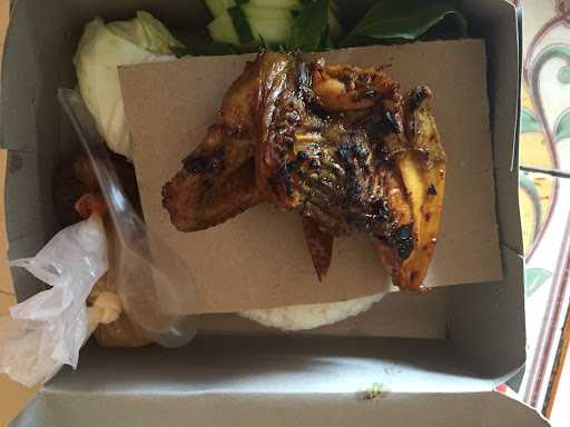 Ayam Bakar Soponyono 7