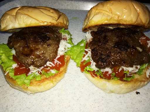 Burger Charming (Homemade Burger) 10