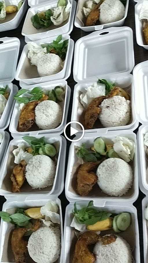 Gado-Gado Dan Rujak Buah Bu Jum Manunggal 1