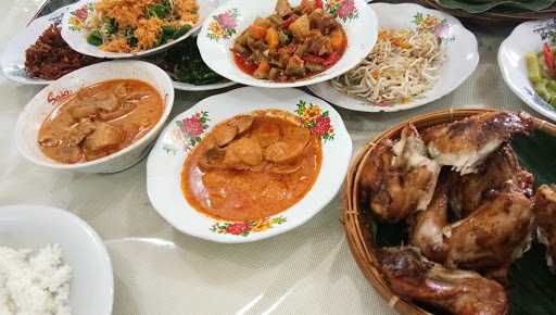 Rumah Makan Yakin 3