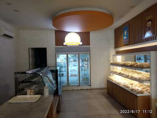 Mammee Bakery Sudirman 9