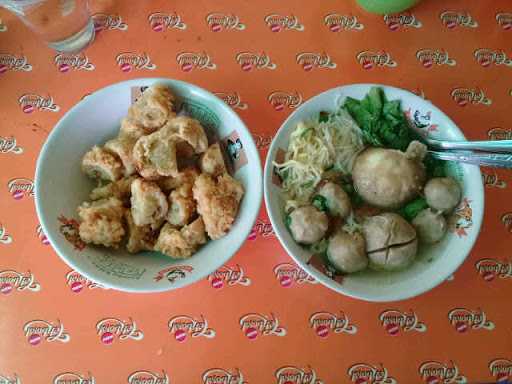 Bakso & Mie Ayam Plenos 6