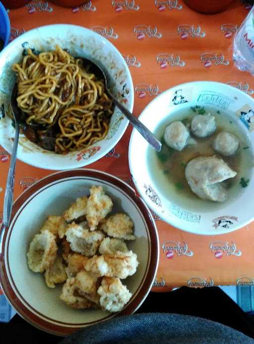 Bakso & Mie Ayam Plenos 2