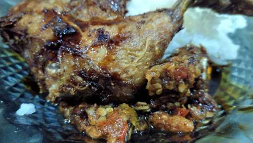 Ayam Geprek Celentang 3