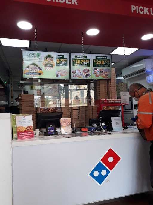 Domino'S Pizza 7