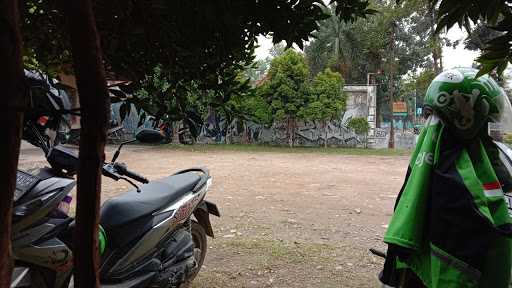 Rumah Makan Cahaya Minang 10