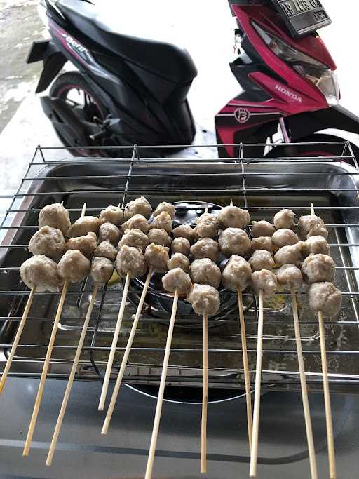 Bakso Bakar Mahkota, Pangsit Chili Oil & Es Teh Jumbo “Lambe Tonggo” 3