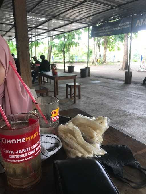 Mie Ayam Tanpa Nama Bendungan Tegal 4