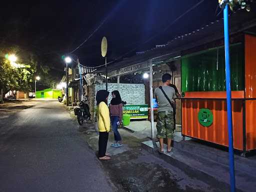 Raja Teh Solo Outlet Taman Kuliner 1