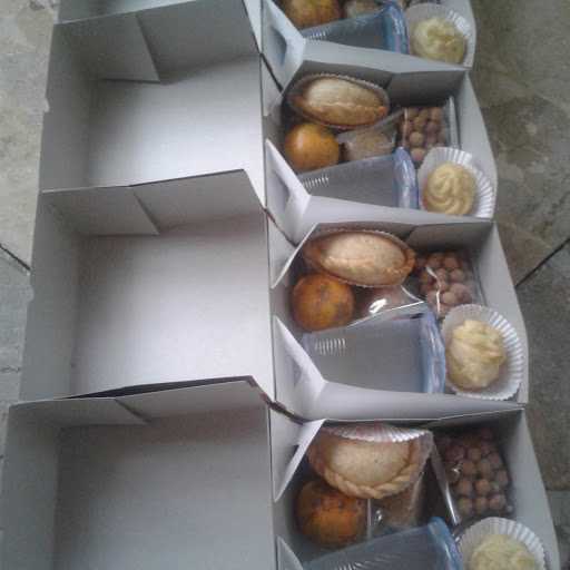 Snack Box Jajanan Pasar Ibu Enung 3