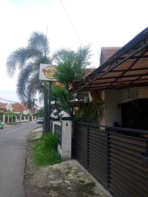 Radja Cafe 1