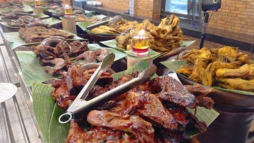 Warung Nasi Ampera Indramayu 6