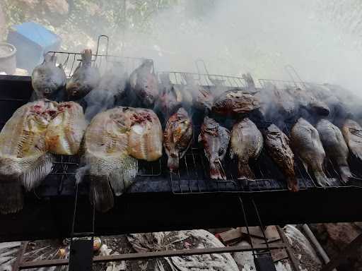 Ikan Bakar Asap Wahyu 6