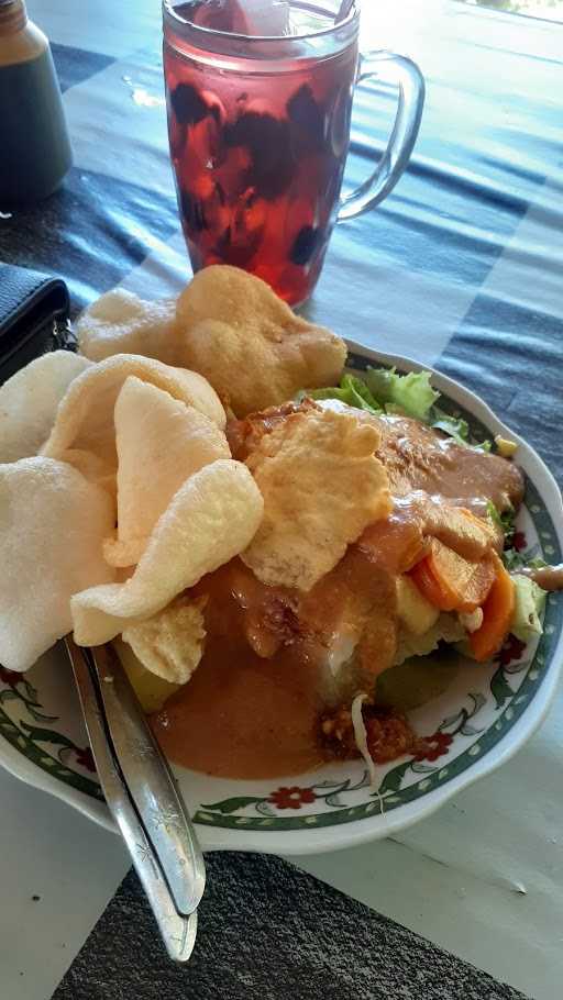 Warung Rujak Bu Kosidah 3