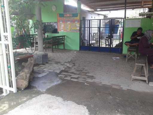 Warung Rujak Bu Kosidah 9