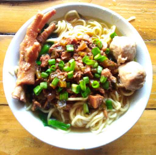 Semangkuk Mie Ayam & Bakso Solo 6