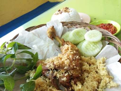 Ayam & Bebek Empuk Desa Putra 4