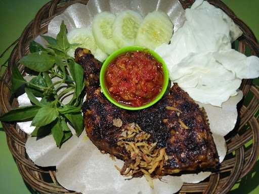 Ayam & Bebek Empuk Desa Putra 5