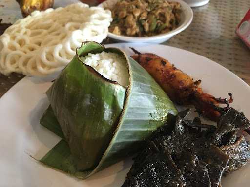 Warung Nasi Ampera - Tb. Simatupang 9