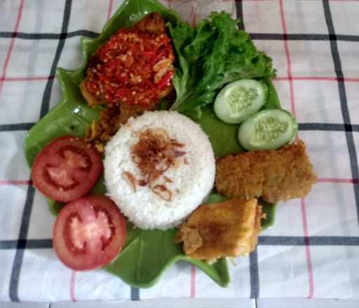 Warung Nasi Nenek Yani 4