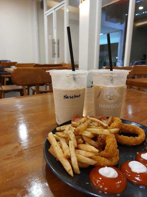 Hangout Coffee & Donuts 1