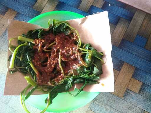 Rujak Kangkung Dadakan Dan Sop Tutut 3