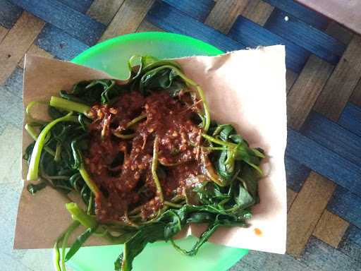 Rujak Kangkung Dadakan Dan Sop Tutut 1