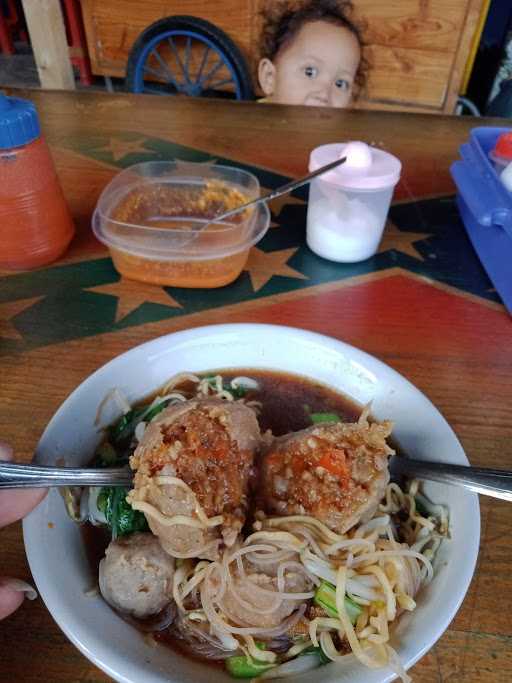 Kedai Bakso Nr Quya 4