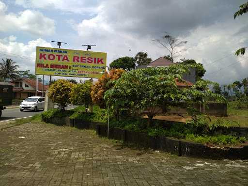 Resto Kota Resik 7