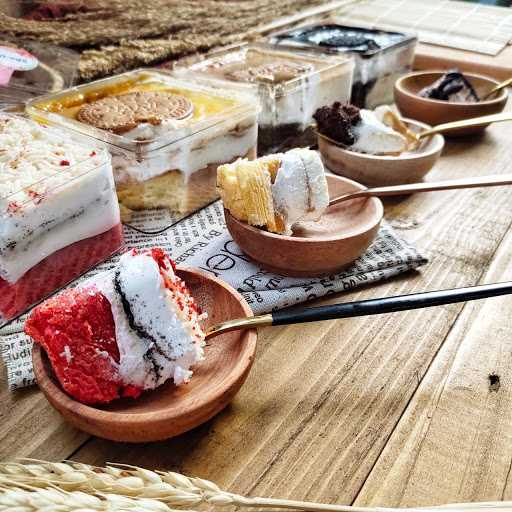 Dessert Box Dapurartis ,Homestore Surabaya 4